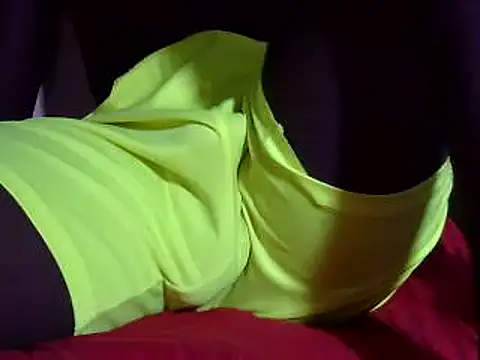 Snapshot of kingmaestro_ chatting on 03/12/25, 01:08 kingmaestro online show from 03/12/25, 01:08