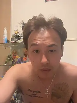 Snapshot of kouji8800 chatting on 07/11/26, 11:13 kouji8800 online show from 07/11/26, 11:13