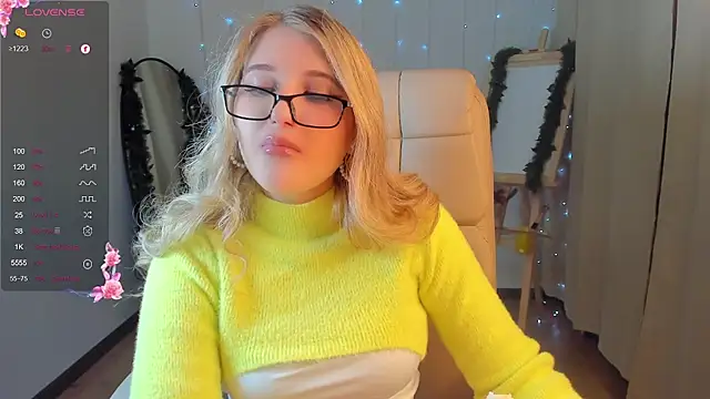 Evacadooo online show from 12/13/24, 05:49