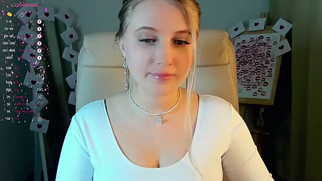 Evacadooo online show from 02/24/25, 02:19