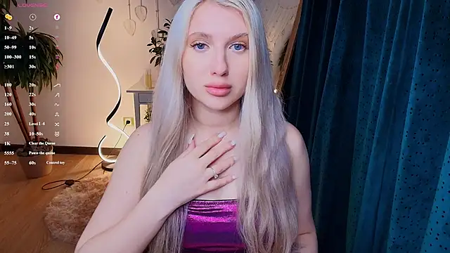 Evacadooo online show from 05/06/26, 03:02