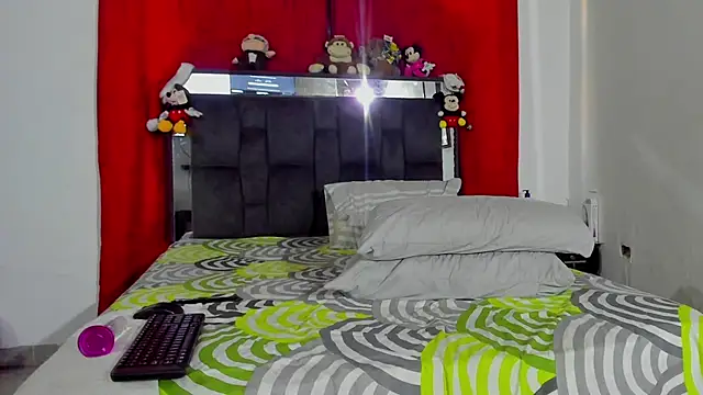 Snapshot of chloe_vasquez710 chatting on 01/14/25, 09:41 chloe vasquez710 online show from 01/14/25, 09:41