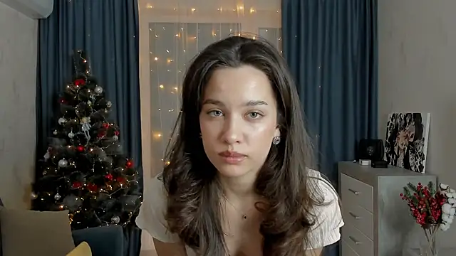 Snapshot of EmeliaReaper chatting on 02/16/25, 09:48 EmeliaReaper online show from 02/16/25, 09:48