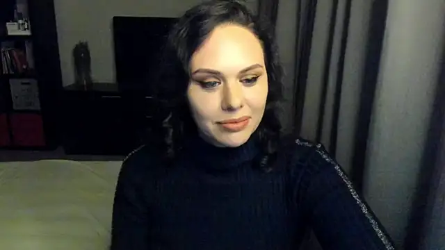 MollyCheiz online show from 02/02/25, 07:57