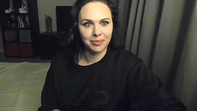 MollyCheiz online show from 03/09/25, 09:36