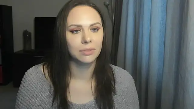 Snapshot of MollyCheiz chatting on 03/26/26, 02:33 MollyCheiz online show from 03/26/26, 02:33