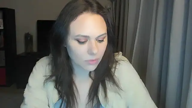 Snapshot of MollyCheiz chatting on 04/08/26, 11:05 MollyCheiz online show from 04/08/26, 11:05