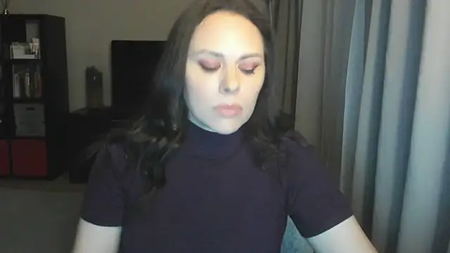 Snapshot of MollyCheiz chatting on 04/11/26, 06:01 MollyCheiz online show from 04/11/26, 06:01