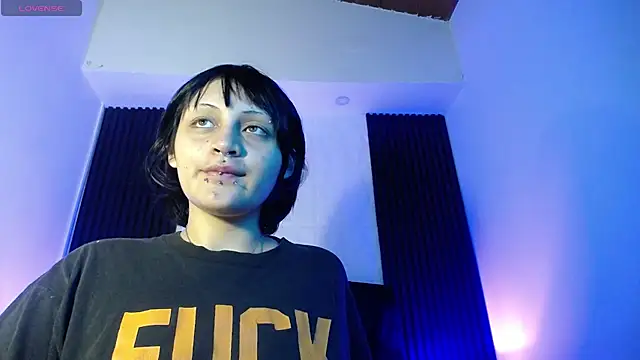 honney dark online show from 01/17/25, 02:50