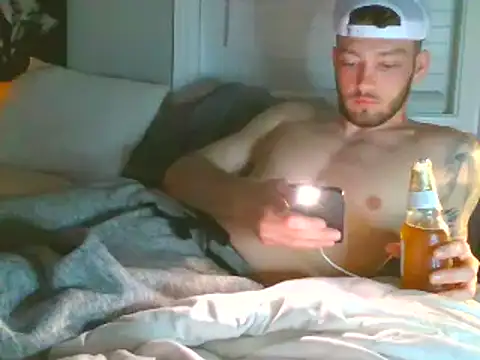 Snapshot of rickyslick123 chatting on 02/27/25, 07:34 rickyslick123 online show from 02/27/25, 07:34