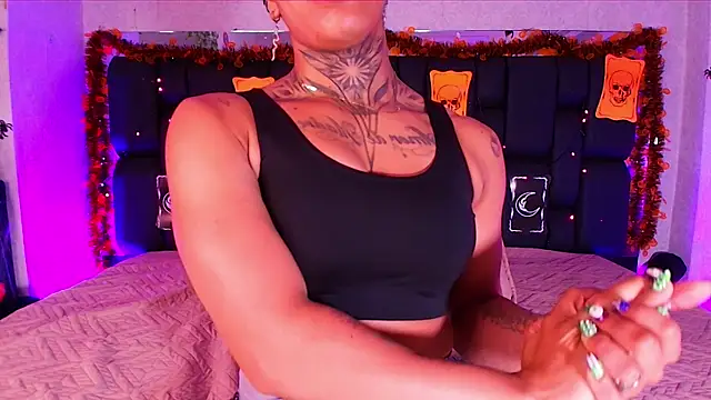 canela oss online show from 10/11/25, 12:04