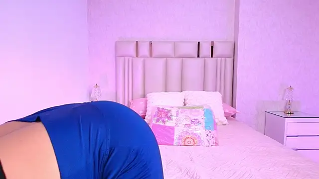 canela oss online show from 11/07/25, 11:54