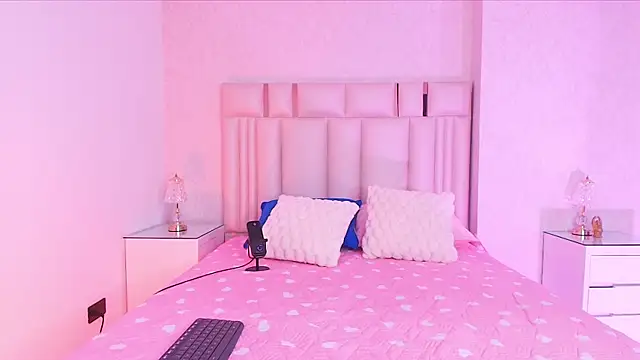 canela oss online show from 11/13/25, 12:15