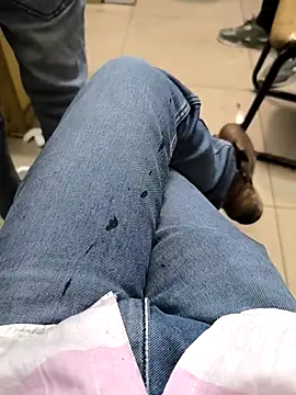 Snapshot of faaseel chatting on 02/19/25, 07:28 faaseel online show from 02/19/25, 07:28