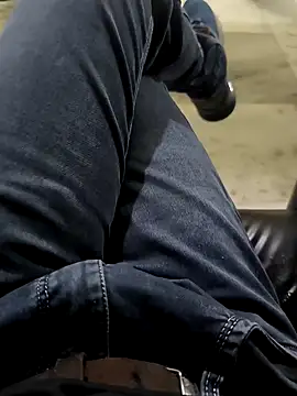 Snapshot of faaseel chatting on 03/13/25, 06:26 faaseel online show from 03/13/25, 06:26