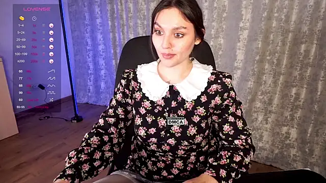 Snapshot of Hoot_owl_cb chatting on 11/21/25, 03:44 Hoot owl cb online show from 11/21/25, 03:44