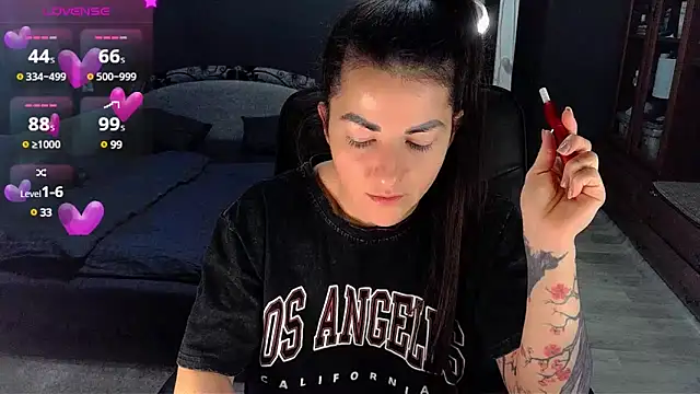 Snapshot of Aria_Dl chatting on 12/17/24, 01:27 Aria Dl online show from 12/17/24, 01:27