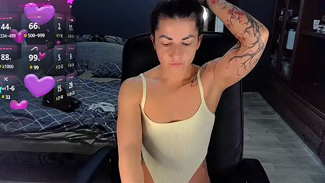 Snapshot of Aria_Dl chatting on 12/27/24, 07:29 Aria Dl online show from 12/27/24, 07:29