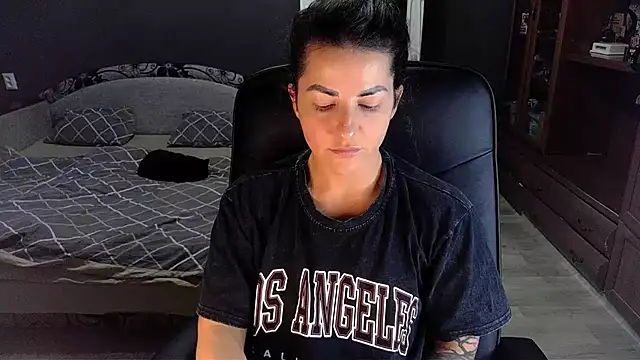 Snapshot of Aria_Dl chatting on 01/21/25, 01:43 Aria Dl online show from 01/21/25, 01:43