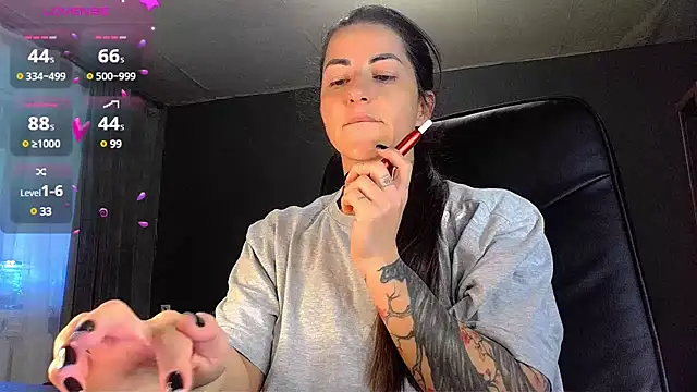 Snapshot of Aria_Dl chatting on 01/24/25, 11:37 Aria Dl online show from 01/24/25, 11:37