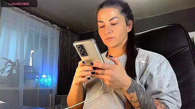 Snapshot of Aria_Dl chatting on 01/28/25, 12:43 Aria Dl online show from 01/28/25, 12:43