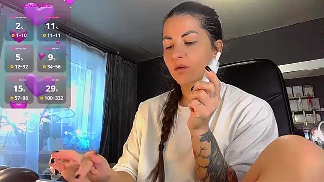 Snapshot of Aria_Dl chatting on 02/10/25, 12:50 Aria Dl online show from 02/10/25, 12:50