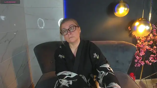 Snapshot of AlexandraKind chatting on 01/30/25, 05:06 AlexandraKind online show from 01/30/25, 05:06