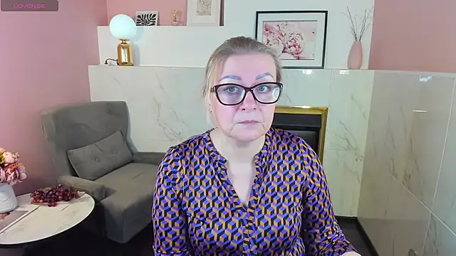 Snapshot of AlexandraKind chatting on 02/26/25, 09:05 AlexandraKind online show from 02/26/25, 09:05