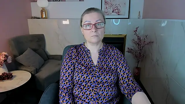 Snapshot of AlexandraKind chatting on 12/03/25, 02:15 AlexandraKind online show from 12/03/25, 02:15