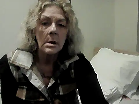 housewife shantie online show from 03/16/26, 02:43