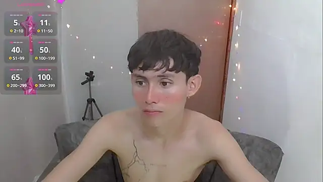 tanjiro cute online show from 12/22/24, 03:44