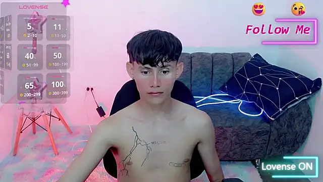 tanjiro cute online show from 01/30/25, 09:36