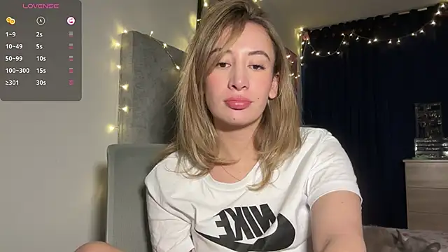 Snapshot of Gabby_cruz_ chatting on 01/14/25, 05:30 Gabby cruz  online show from 01/14/25, 05:30