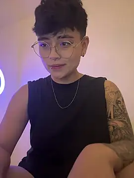 Snapshot of Chriss_gomez2 chatting on 03/23/25, 04:38 Chriss gomez2 online show from 03/23/25, 04:38