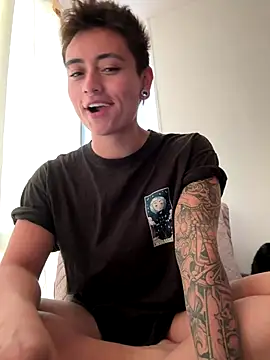 Snapshot of Chriss_gomez2 chatting on 09/28/25, 10:37 Chriss gomez2 online show from 09/28/25, 10:37