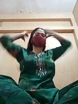 Magical Girl- online show from 01/18/25, 03:31