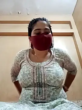 Magical Girl- online show from 02/06/25, 03:27