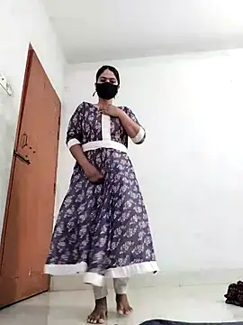 Snapshot of Magical_Girl- chatting on 02/23/26, 04:43 Magical Girl- online show from 02/23/26, 04:43