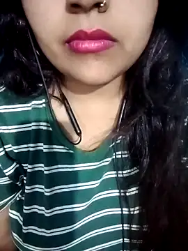 Love-Veronica online show from 04/27/26, 11:41