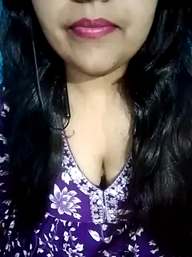 Love-Veronica online show from 04/30/26, 06:14