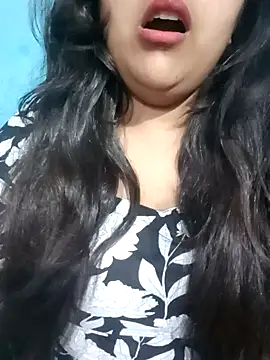 Love-Veronica online show from 05/11/26, 06:05
