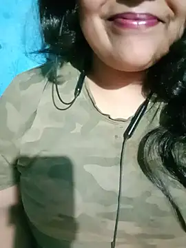 Love-Veronica online show from 06/25/26, 06:23
