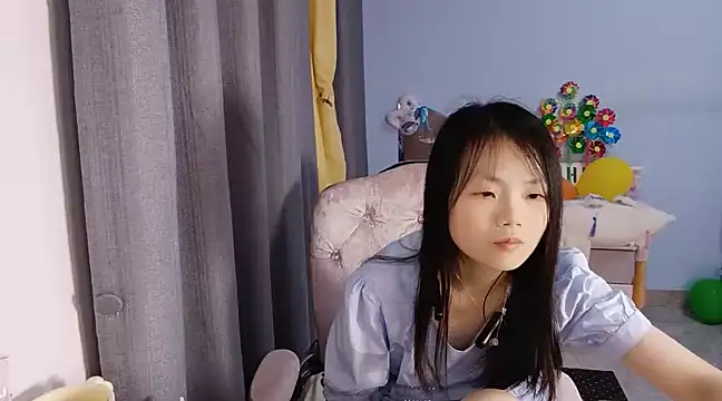 Lena-yyds online show from 03/04/25, 01:45