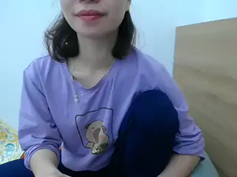 Snapshot of HotQueen chatting on 01/17/25, 03:45 HotQueen online show from 01/17/25, 03:45