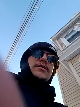 Snapshot of ChuckyyDee chatting on 12/23/24, 01:03 ChuckyyDee online show from 12/23/24, 01:03