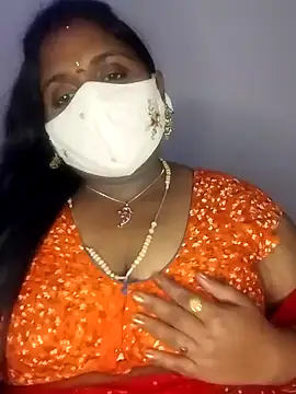 Snapshot of Sexy_Radhikaa chatting on 03/18/25, 05:31 Sexy Radhikaa online show from 03/18/25, 05:31