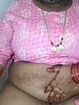 Snapshot of Sexy_Radhikaa chatting on 10/31/25, 01:17 Sexy Radhikaa online show from 10/31/25, 01:17