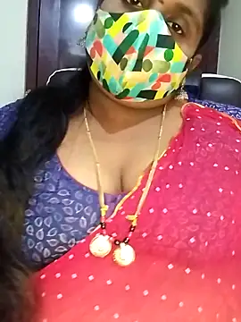 Snapshot of Sexy_Radhikaa chatting on 11/02/25, 05:32 Sexy Radhikaa online show from 11/02/25, 05:32