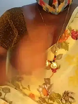 Snapshot of Sexy_Radhikaa chatting on 11/11/25, 03:06 Sexy Radhikaa online show from 11/11/25, 03:06