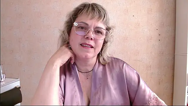 sweetsunset11 online show from 05/04/26, 01:40